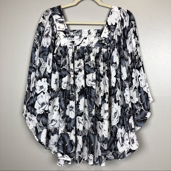 Baby Soul Hawaii Tops - BABY SOUL HAWAII • Floral Print Circle Top NWT